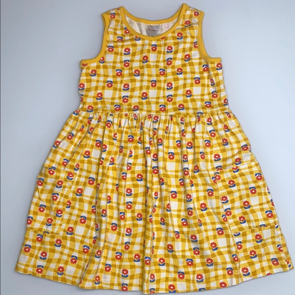 Hanna Andersson Other - Hanna Andersson yellow wavy daisy sleeveless pocket dress sz8